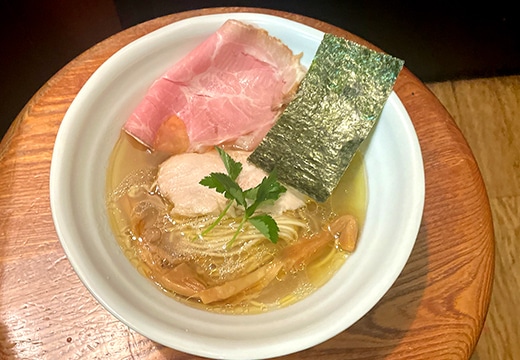 地鶏中華らぁ麺(醤油/塩)